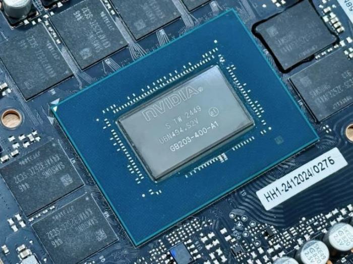 DLSS 4攜手影馳 GeForce RTX 5080 魔刃，解封性能超越上代卡皇！