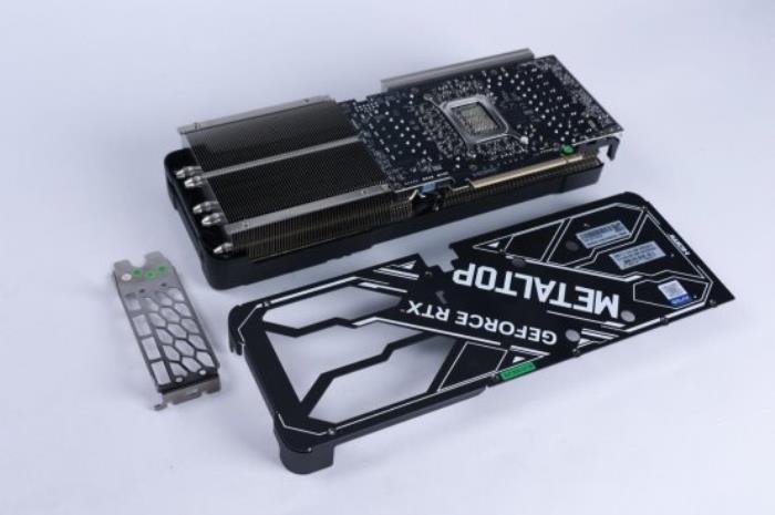 支持DLSS4，影馳 RTX 5080 金屬大師OC評測