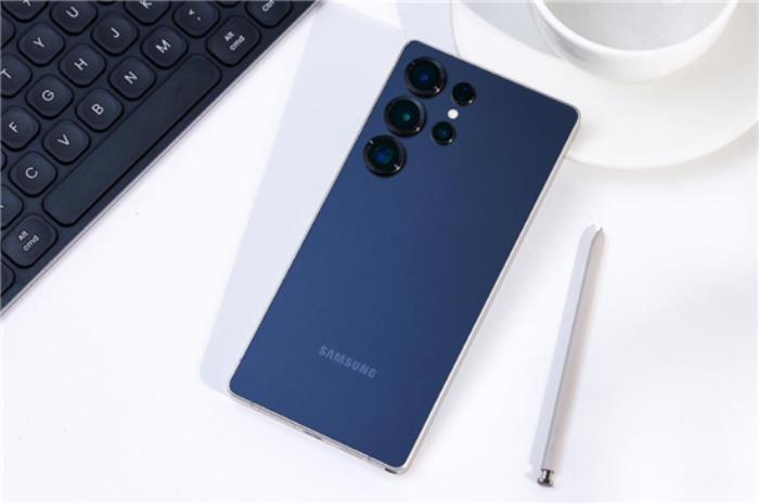 三星Galaxy S25 Ultra：配置全面升級，安卓機皇的新標桿