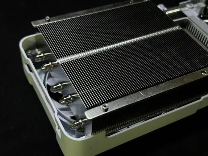 影馳 GeForce RTX 5070 Ti 金屬大師 OC評測：DLSS 4超強發(fā)揮