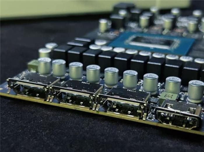 影馳 GeForce RTX 5070 Ti 金屬大師 OC評測：DLSS 4超強發(fā)揮