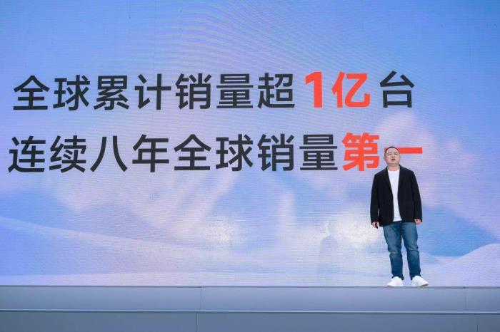 全球熱議！全網(wǎng)刷屏！雅迪摩登系列新品開啟女性出行新紀元