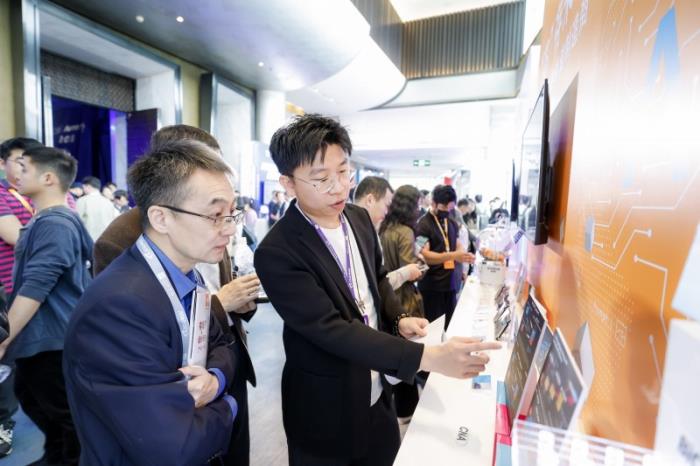 鎧俠參展CFMS 2025：布局下一代先進(jìn)存儲(chǔ)，持續(xù)助力高能AI