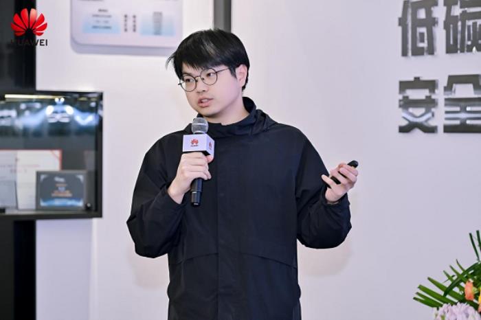 AI共話、智享同行，華為云走進(jìn)武漢濱江數(shù)創(chuàng)走廊-數(shù)創(chuàng)大廈AI專場(chǎng)思享會(huì)成功舉辦
