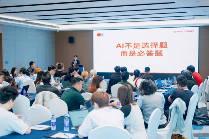 AI不是選擇題，而是生死題！璽承如何幫電商企業(yè)打贏未來之戰(zhàn)？