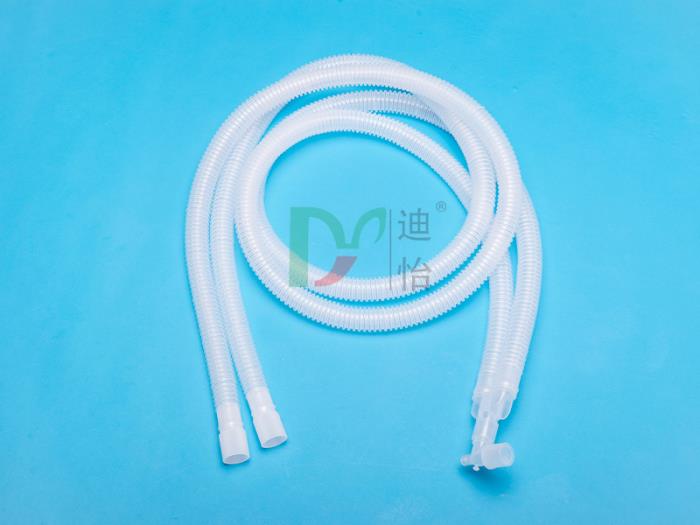 河南迪怡療護一次性使用麻醉呼吸管路，管體柔軟出氣通暢
