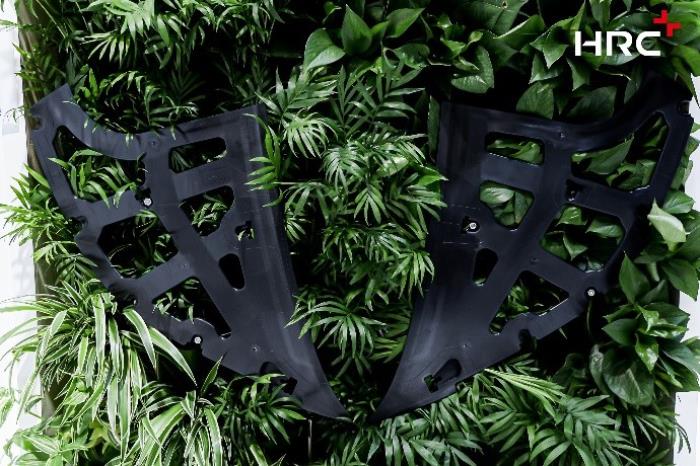 以材料點亮出行科技，HRC攜先進(jìn)復(fù)材產(chǎn)品矩陣耀動2025上海車展