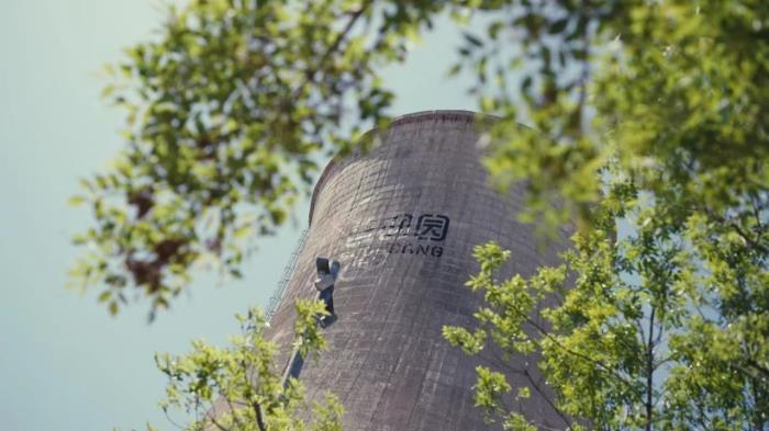 工業(yè)風(fēng)“籃球盛宴”！首鋼園3V3籃球賽在冷卻塔籃球公園舉辦
