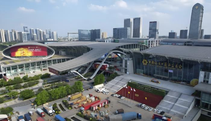 朗潔潔具亮相第137屆廣交會