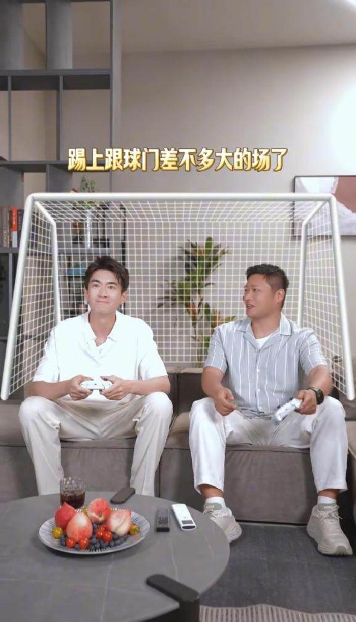 明星也搶首發(fā)？林更新深夜曬海信116吋E8Q Pro開箱