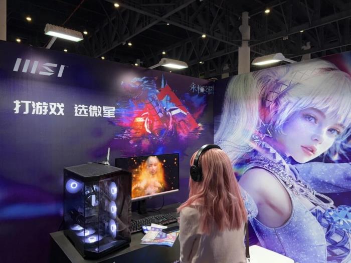 微星×永恒之塔燃爆世界線動漫展！性能主機(jī)帶你火力全開！