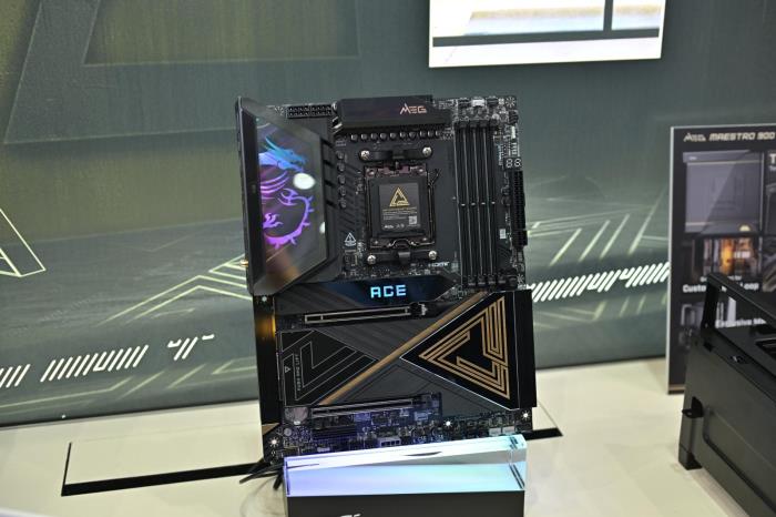 微星2025 COMPUTEX電腦展發(fā)布ITX主板及聯(lián)名主機等系列新品！
