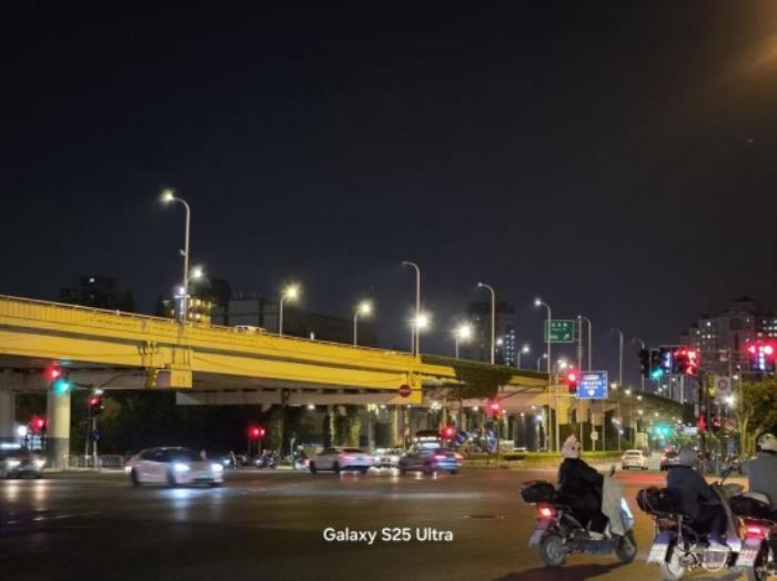三星Galaxy S25 Ultra測評：重塑影像與AI體驗新格局的安卓機皇