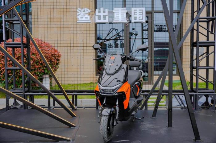 2000萬用戶的選擇！雅迪冠能以“三年真質(zhì)保+全場景續(xù)航”贏得信賴