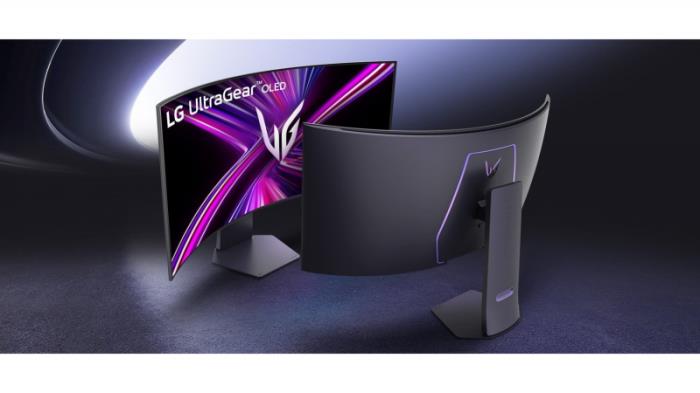 LG UltraGear? OLED 32GS95UV 與45GX950A——助力玩家披荊斬棘，成就榮耀高光