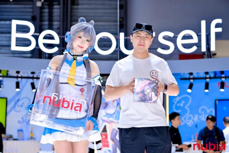 努比亞布局游戲二次元，攜手洛天依亮相ChinaJoy2025