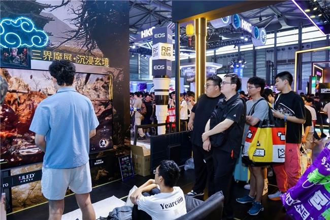 海信電視E8Q Pro燃爆2025 ChinaJoy，三大硬核技術(shù)重塑影游視界